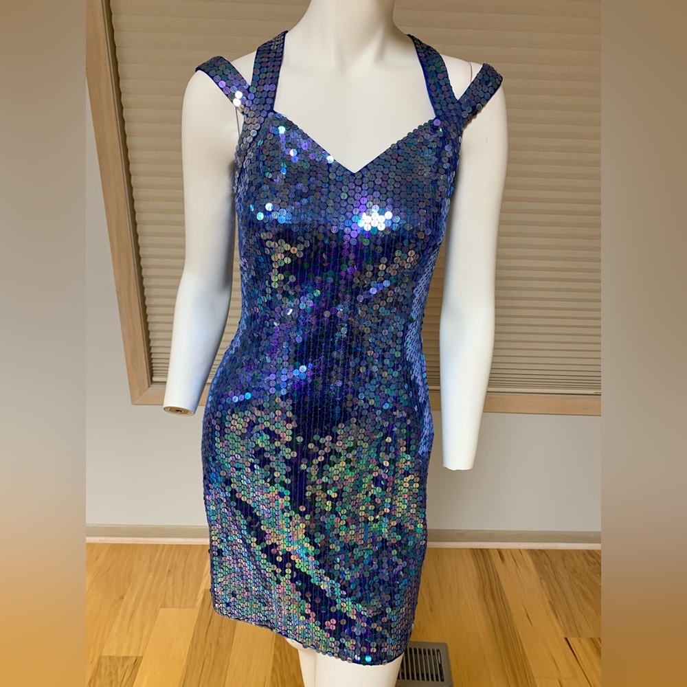Niteline Della Roufogali Vintage Sequin Dress.Size 4. see pic of 1 missing  sequ